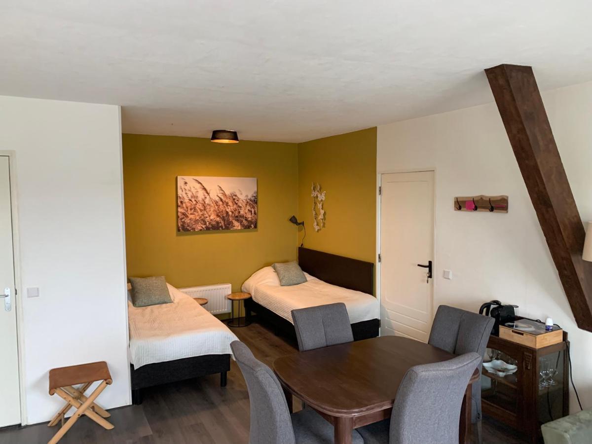 Bed And Breakfast De Salix Hitzum ภายนอก รูปภาพ