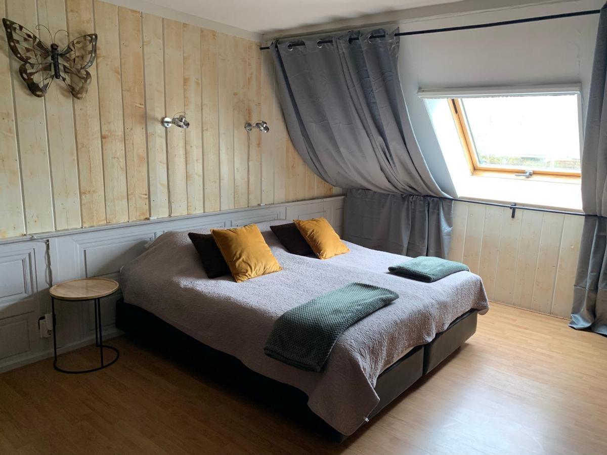 Bed And Breakfast De Salix Hitzum ภายนอก รูปภาพ