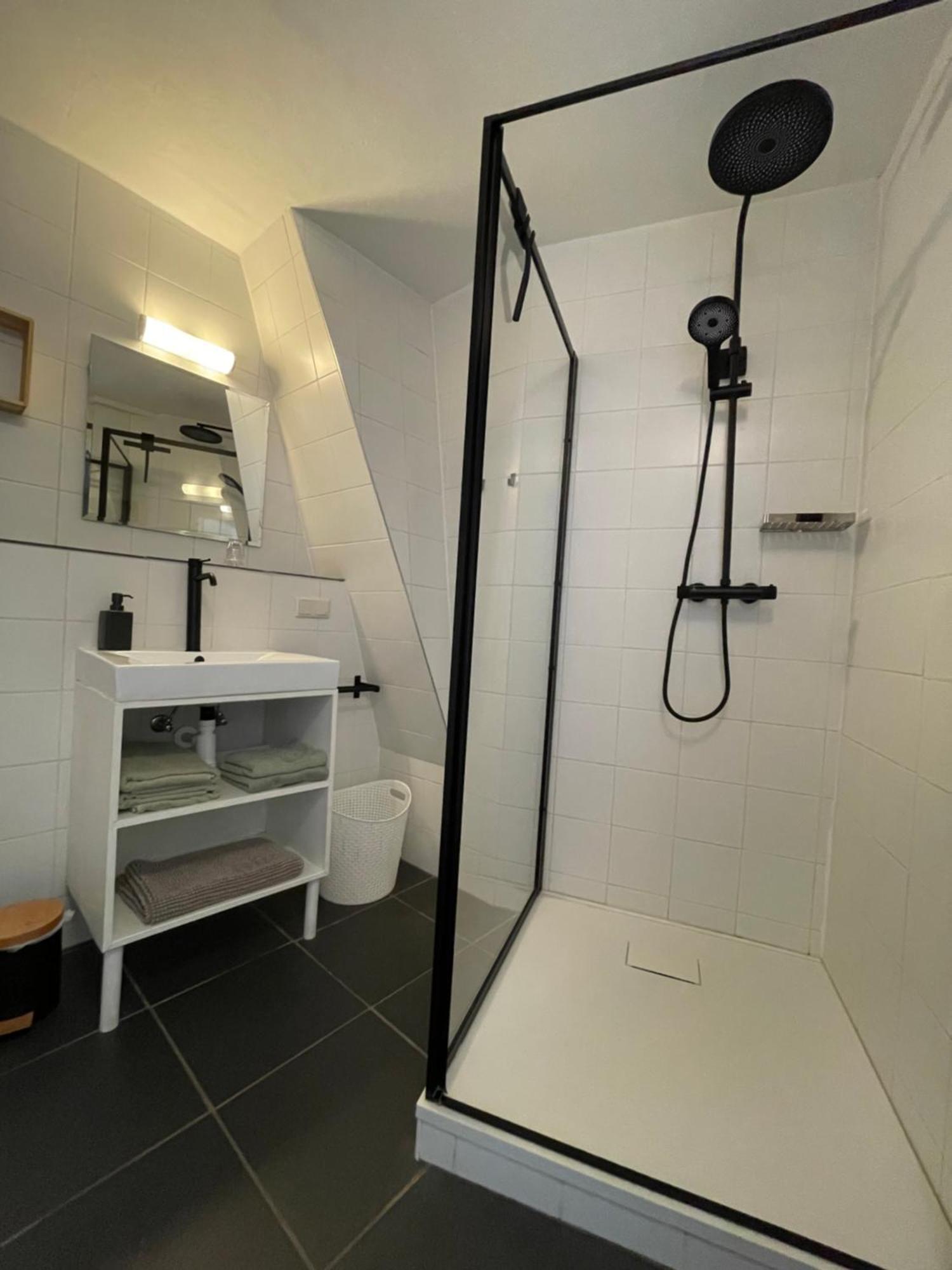 Bed And Breakfast De Salix Hitzum ภายนอก รูปภาพ